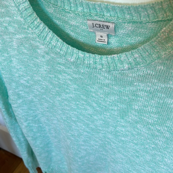 Crew neck beach sweater. Like new! - Picture 2 of 3